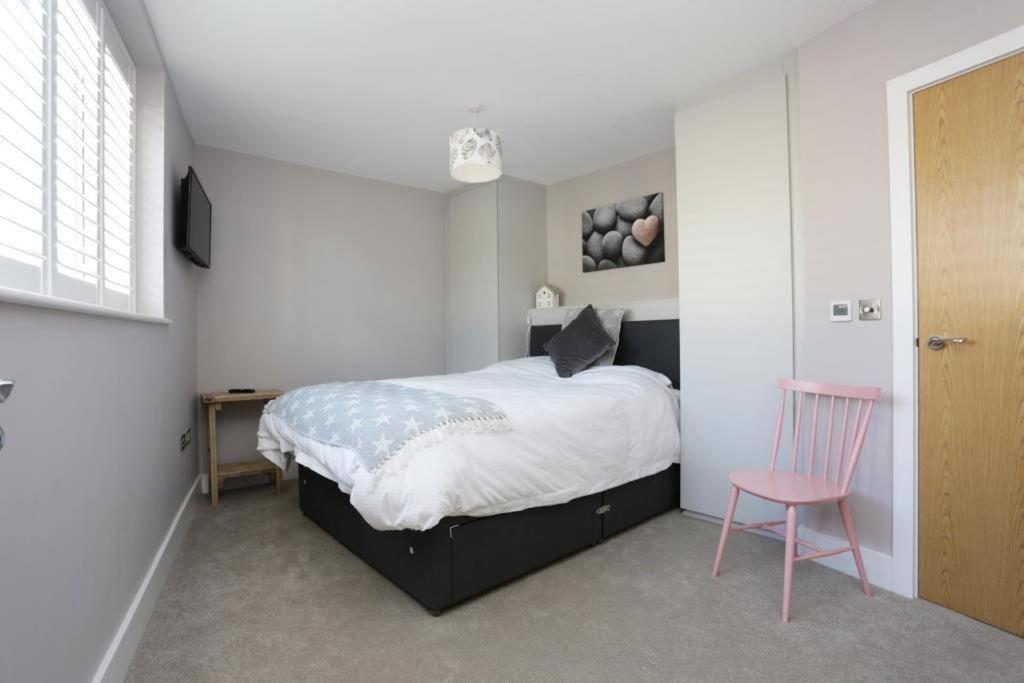 Bournecoast: Modern 2 Bed Flat With Patio - Fm8413 Apartamento