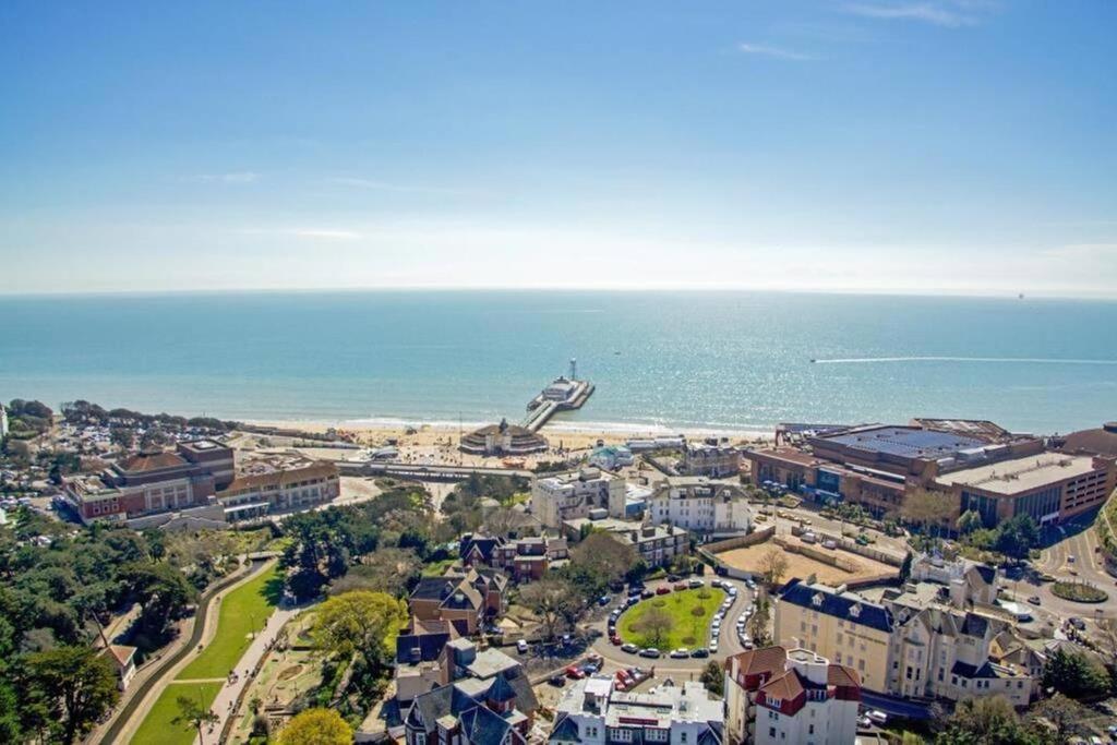 Bournecoast: Modern 2 Bed Flat With Patio - Fm8413 Apartamento *