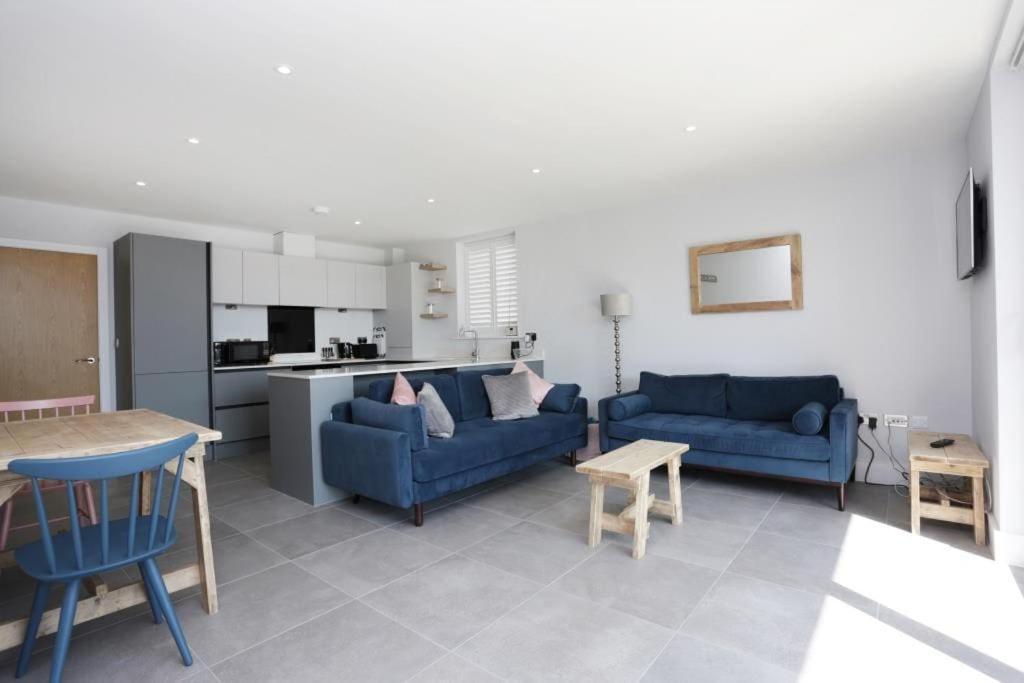 Apartamento Bournecoast: Modern 2 Bed Flat With Patio - Fm8413 *