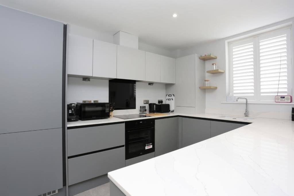 Apartamento Bournecoast: Modern 2 Bed Flat With Patio - Fm8413 Bournemouth